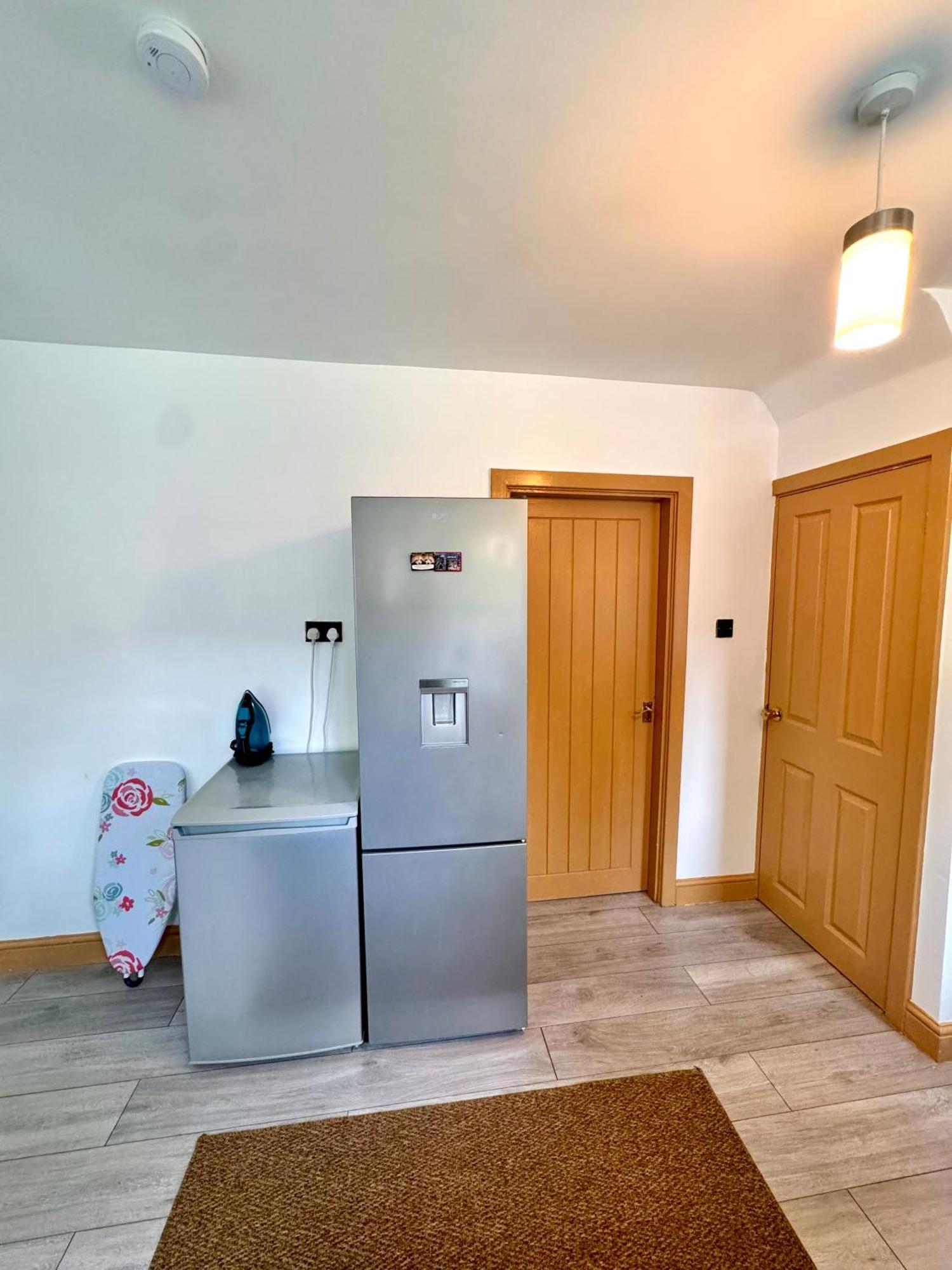 Contractor Haven- 3Bdr Crew House, Free Parking, Fast Wifi & Private Garden Daire Nottingham Dış mekan fotoğraf