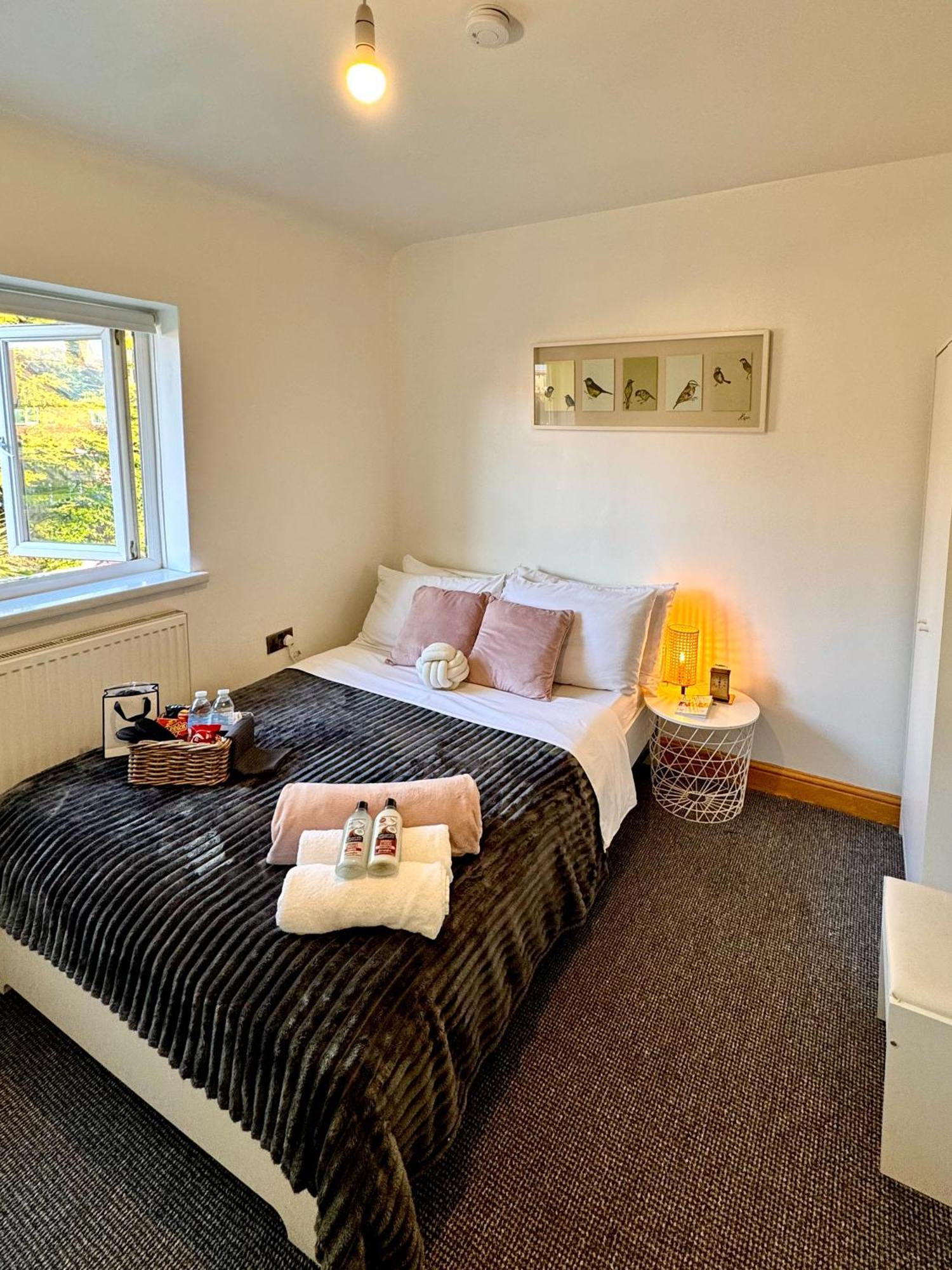 Contractor Haven- 3Bdr Crew House, Free Parking, Fast Wifi & Private Garden Daire Nottingham Dış mekan fotoğraf